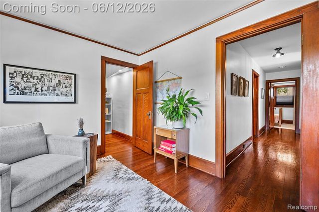 728 N Washington Avenue, Royal Oak, MI 48067
