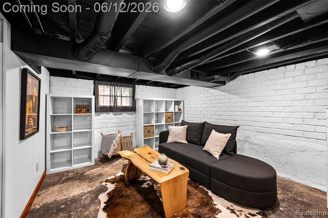 728 N Washington Avenue, Royal Oak, MI 48067