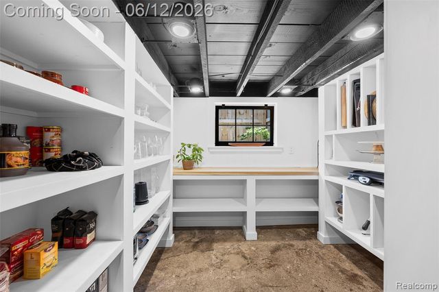 728 N Washington Avenue, Royal Oak, MI 48067