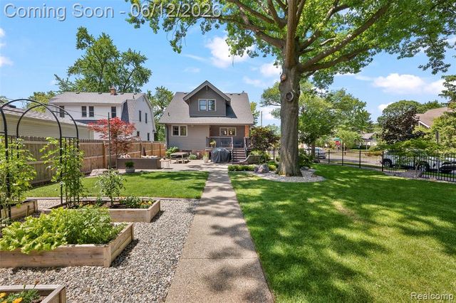 728 N Washington Avenue, Royal Oak, MI 48067