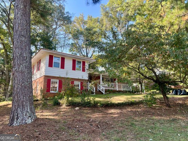 831 Bel Air Circle, Griffin, GA 30224