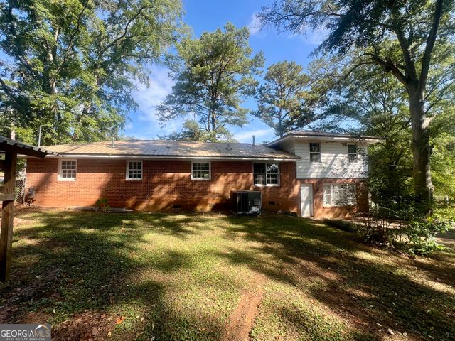 831 Bel Air Circle, Griffin, GA 30224