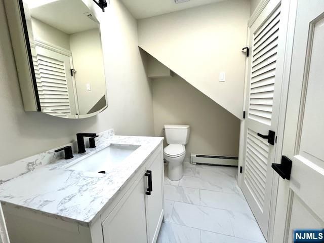 42 W Oakland Avenue, Oakland, NJ 07436