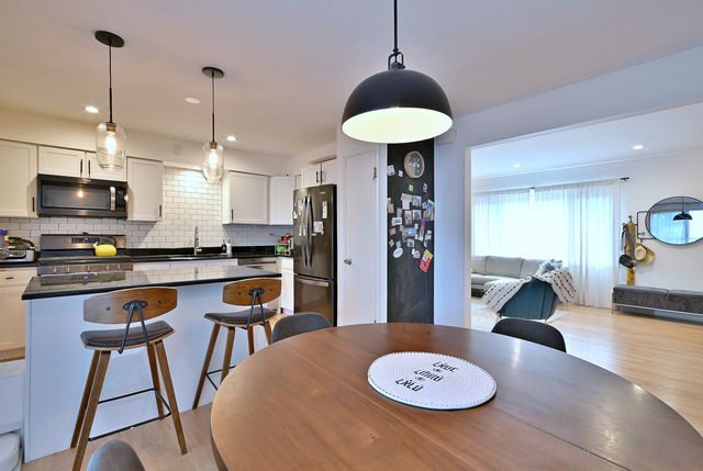 7324 N Bell Avenue 3F, Chicago, IL 60645