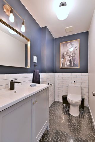 7324 N Bell Avenue 3F, Chicago, IL 60645