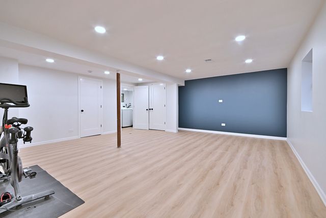 7324 N Bell Avenue 3F, Chicago, IL 60645