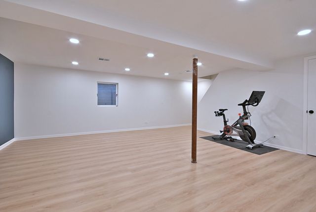 7324 N Bell Avenue 3F, Chicago, IL 60645