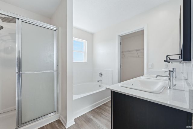 11592 Slade Court, Fort Wayne, IN 46818