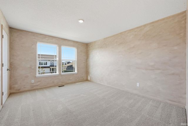 11592 Slade Court, Fort Wayne, IN 46818