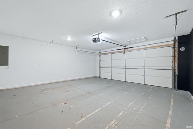 11592 Slade Court, Fort Wayne, IN 46818