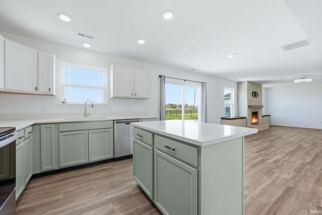 11592 Slade Court, Fort Wayne, IN 46818