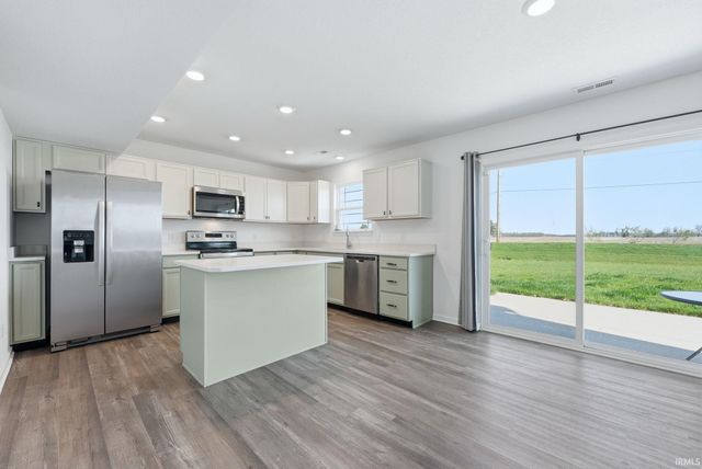 11592 Slade Court, Fort Wayne, IN 46818