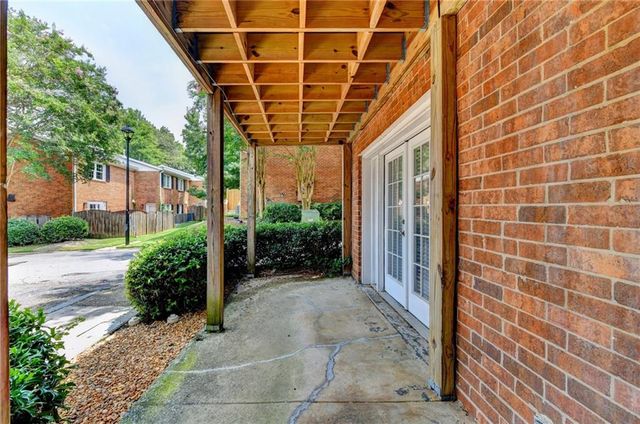 6520 Roswell Road 30, Sandy Springs, GA 30328