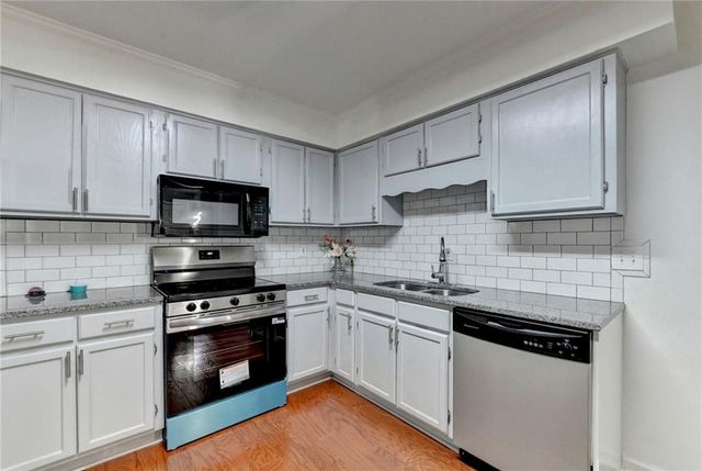 6520 Roswell Road 30, Sandy Springs, GA 30328