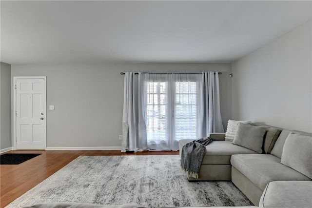 6520 Roswell Road 30, Sandy Springs, GA 30328