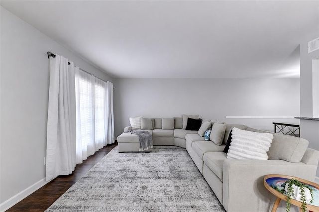 6520 Roswell Road 30, Sandy Springs, GA 30328