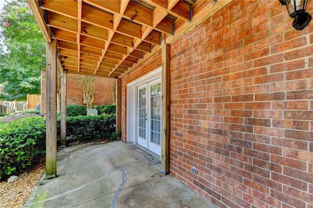 6520 Roswell Road 30, Sandy Springs, GA 30328