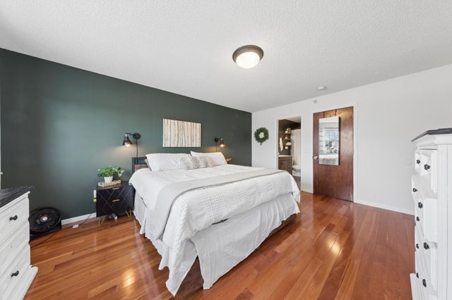 139 Stallion Lane, Circle Pines, MN 55014