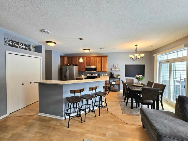 139 Stallion Lane, Circle Pines, MN 55014