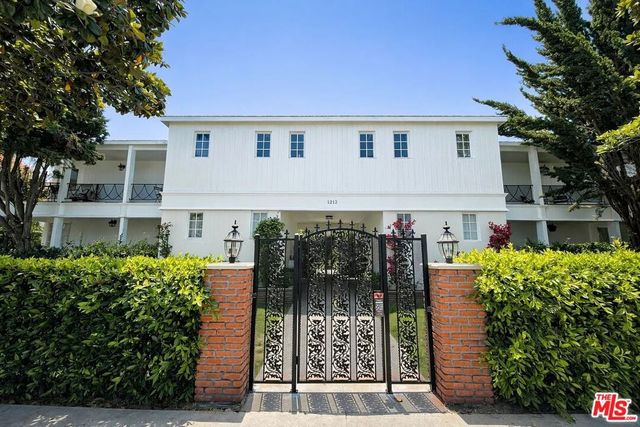 1212 10th Street 13, Santa Monica, CA 90401
