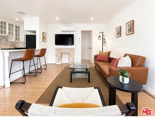 1212 10th Street 13, Santa Monica, CA 90401