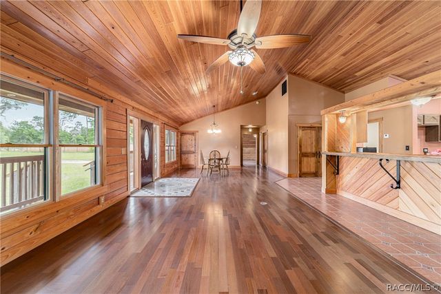 1230 SW Valencia Heights Avenue, Dunnellon, FL 34431