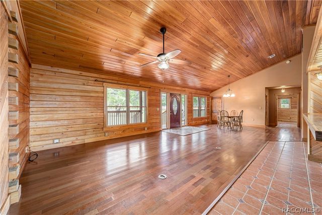 1230 SW Valencia Heights Avenue, Dunnellon, FL 34431