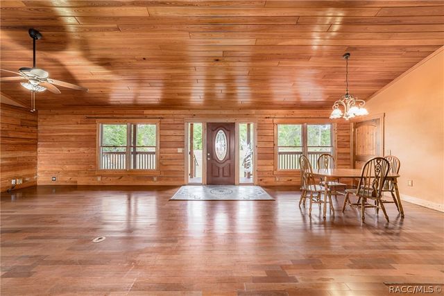 1230 SW Valencia Heights Avenue, Dunnellon, FL 34431