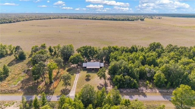 1230 SW Valencia Heights Avenue, Dunnellon, FL 34431
