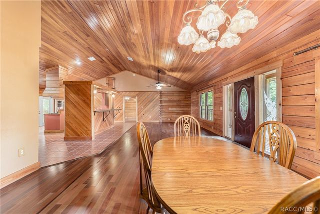 1230 SW Valencia Heights Avenue, Dunnellon, FL 34431