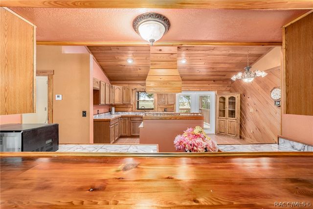 1230 SW Valencia Heights Avenue, Dunnellon, FL 34431