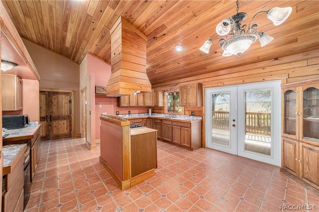 1230 SW Valencia Heights Avenue, Dunnellon, FL 34431