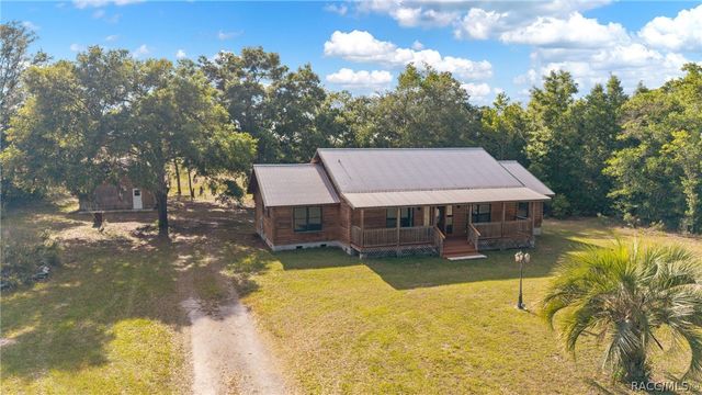 1230 SW Valencia Heights Avenue, Dunnellon, FL 34431