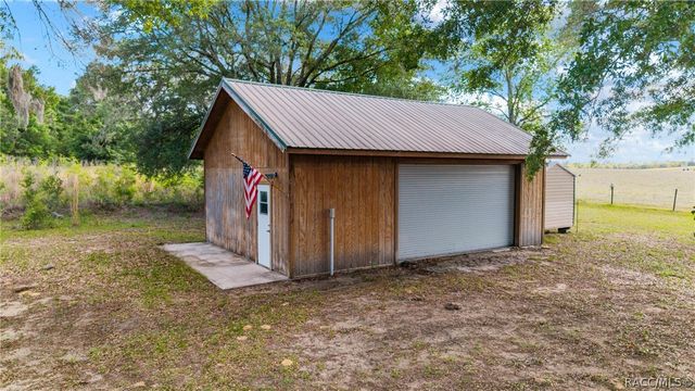 1230 SW Valencia Heights Avenue, Dunnellon, FL 34431