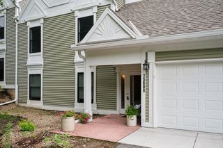15600 26th Avenue N D, Plymouth, MN 55447