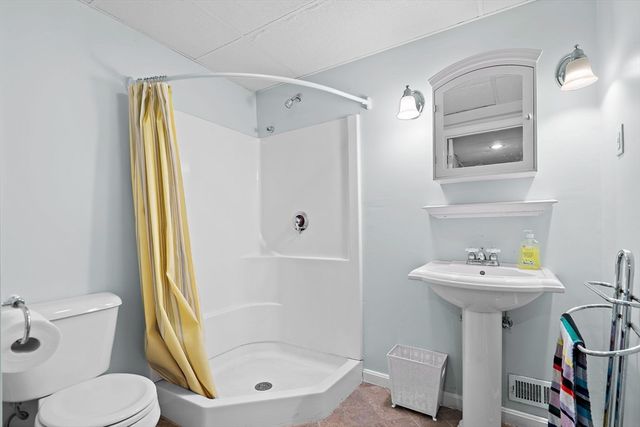 821 Concord Rd, Sudbury, MA 01776