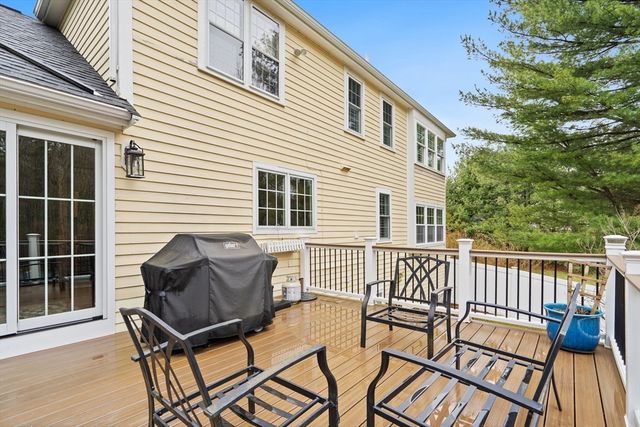 821 Concord Rd, Sudbury, MA 01776