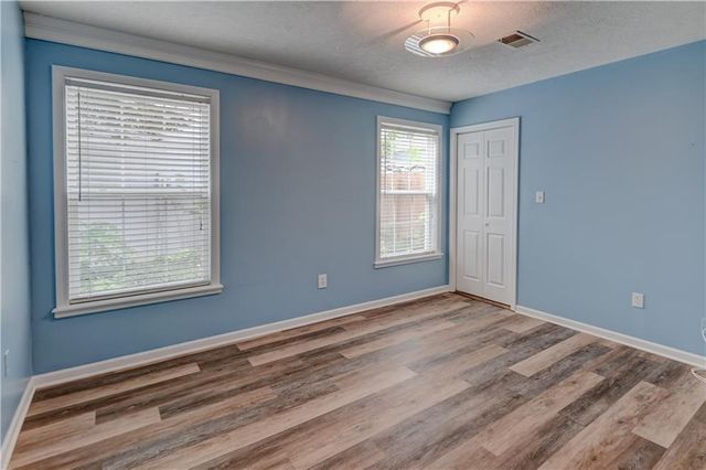 1429 Birdseye Court, Blue Springs, MO 64015