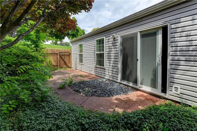 1429 Birdseye Court, Blue Springs, MO 64015