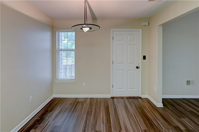 1429 Birdseye Court, Blue Springs, MO 64015