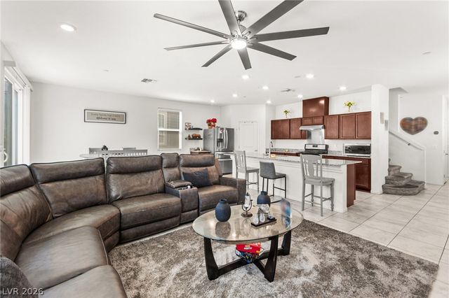 8439 Cabirolera Avenue, Las Vegas, NV 89149
