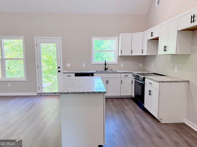 117 Mason Ridge, Barnesville, GA 30204