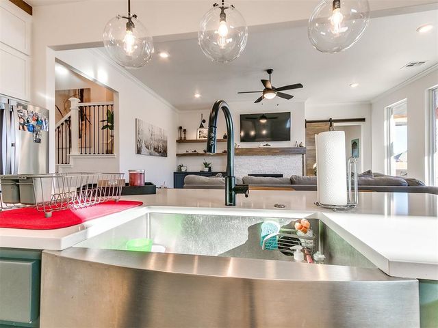 2836 SE 42nd Street, Newcastle, OK 73072