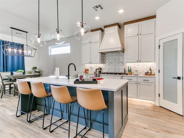 2836 SE 42nd Street, Newcastle, OK 73072