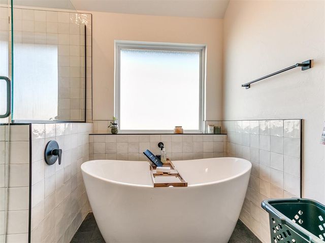 2836 SE 42nd Street, Newcastle, OK 73072