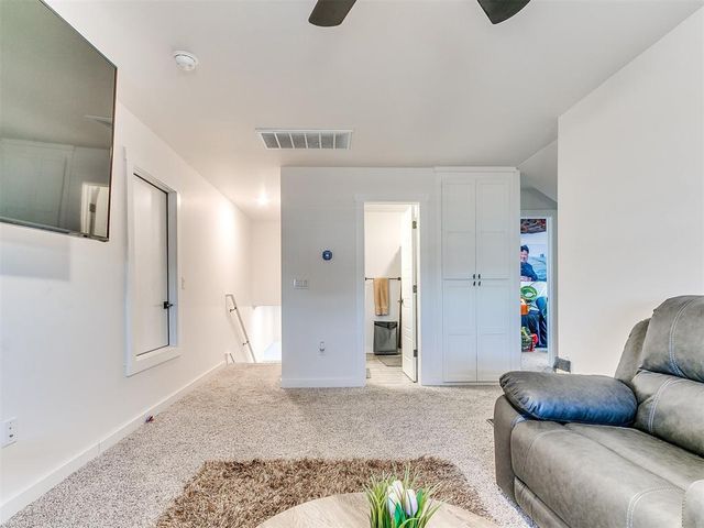 2836 SE 42nd Street, Newcastle, OK 73072