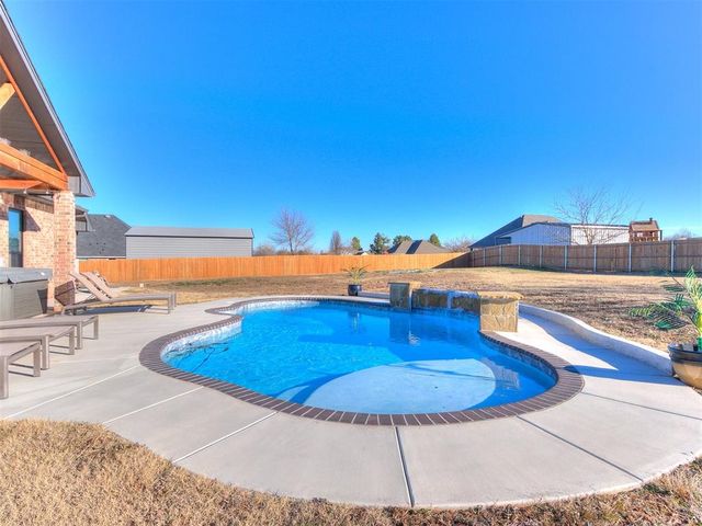 2836 SE 42nd Street, Newcastle, OK 73072