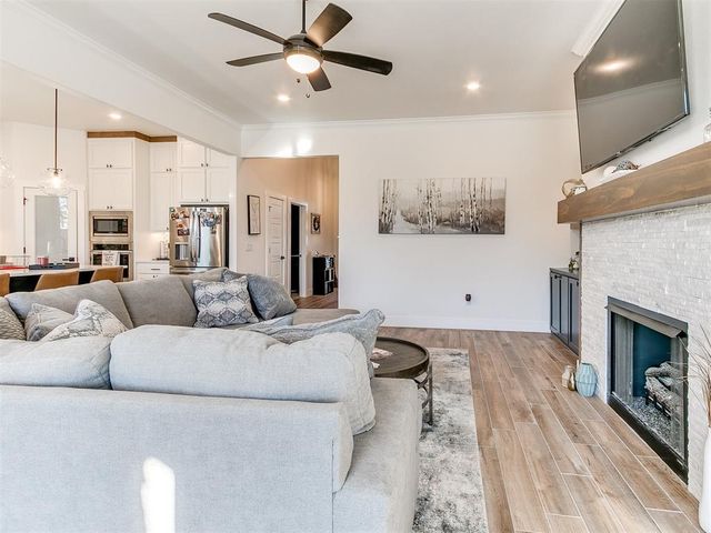 2836 SE 42nd Street, Newcastle, OK 73072