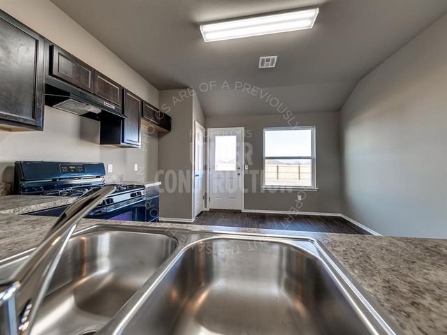 3848 Louthea Lane, Harrah, OK 73045