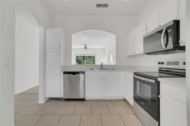 1822 MEADOW POND WAY, Orlando, FL 32824